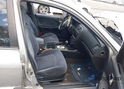 2004 Hyundai Sonata z USA, uszkodzony, nr VIN KMHWF25S74A084604